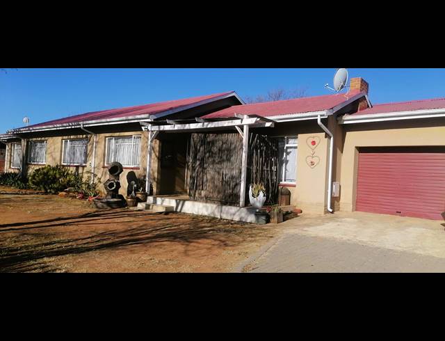 3 BEDROOM HOUSE FOR SALE IN RENSBURG